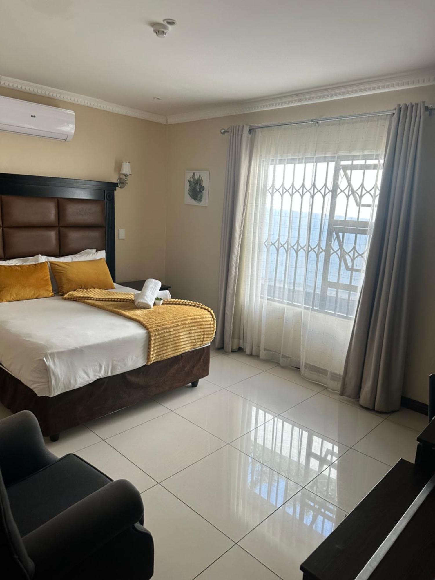 Aqua Stone Guest House Mbombela Exterior foto