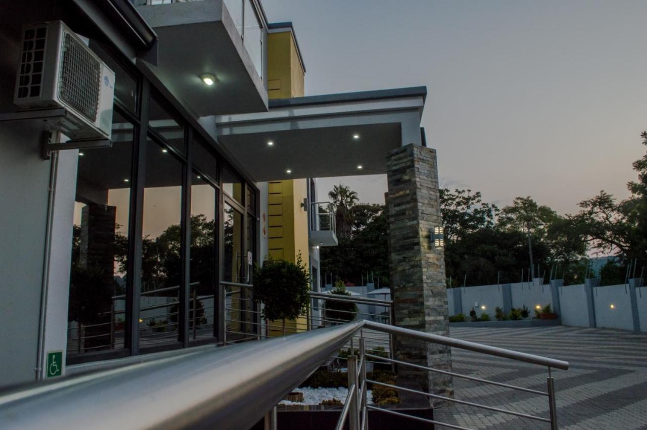 Aqua Stone Guest House Mbombela Exterior foto